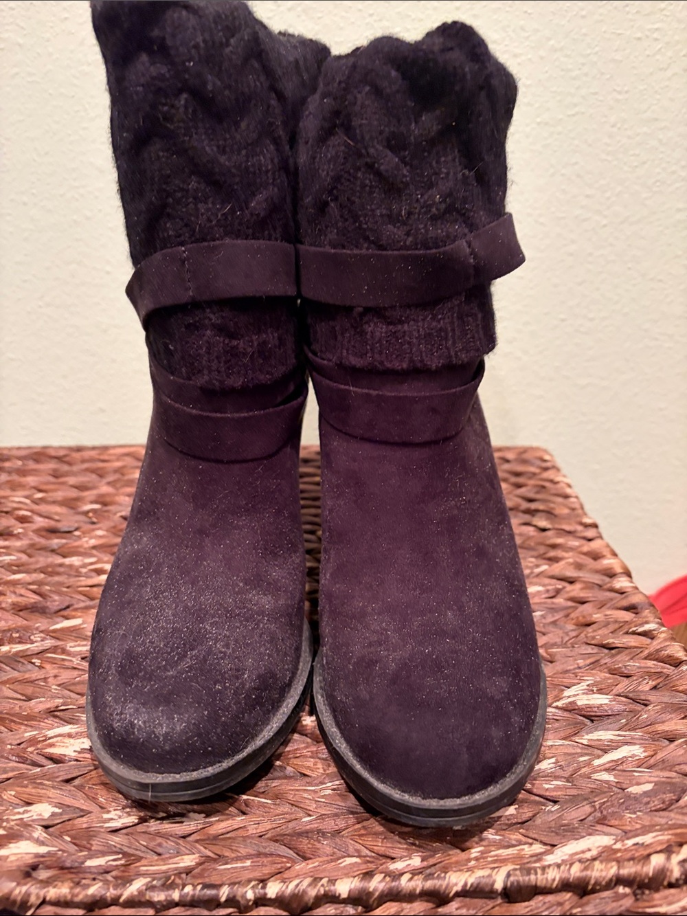 Women’s Suede Mid-Calf Boots in black